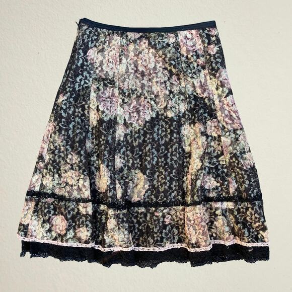 Floral lace flared skirt, whimsigoth victorian castlecore coquette gothic - Picture 1 of 7